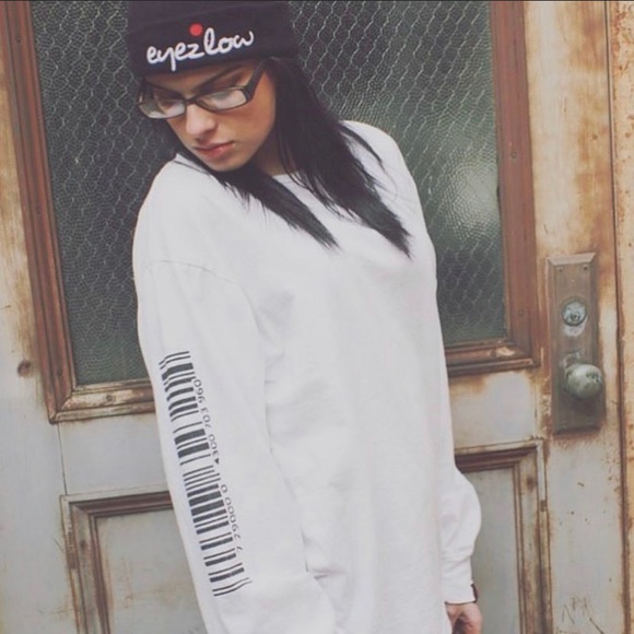 - Identity - Picture 7 of 7